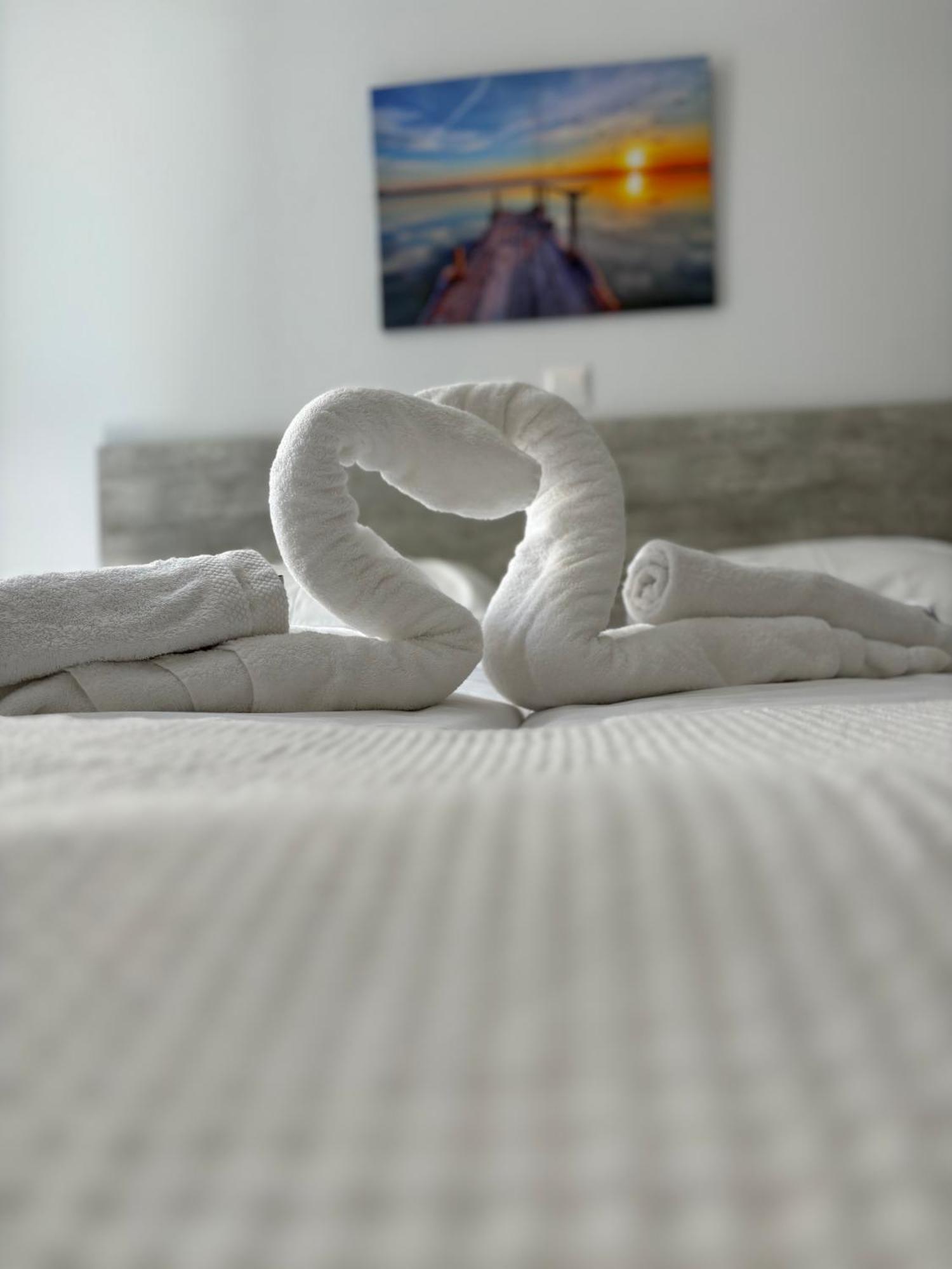 Luca Apts Napa ไอยานาปา ภายนอก รูปภาพ
